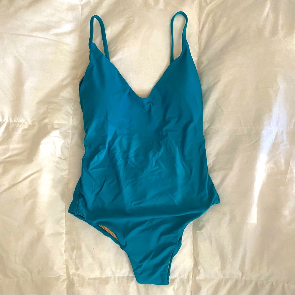 Jcrew Rounded V-neck one-piece swimsuit NWT